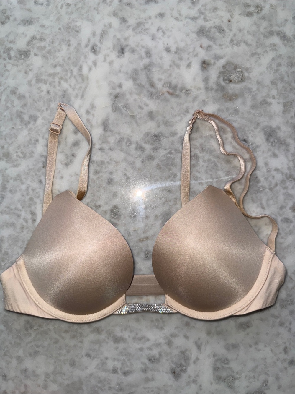 LIKE NEW! Victoria's Secret Plunge bra 32C pale nude bling rhinestones